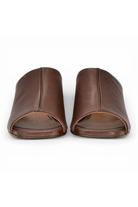 Ciabatta donna Uau in pelle colore marrone. UAU | C64-PELLE MARRONE